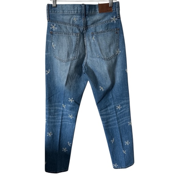 Madewell The Perfect Summer Jean: Daisy Embroidered Edition - Picture 6 of 8